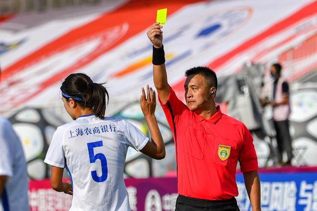 亚历山大34分东契奇三双 雷霆险胜独行侠2-2