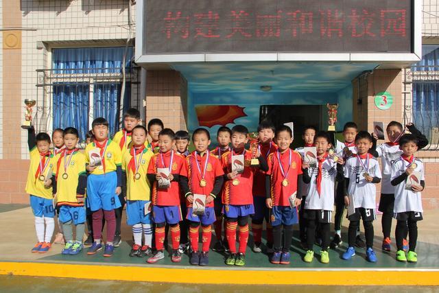 希尔德24分76人终结骑士9连胜 黄蜂力克步行者